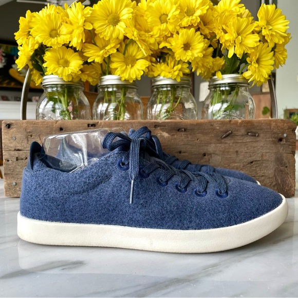allbirds•Size 9•Men’s Wool Runners•Hazy Indigo w/ Blizzard Sole•VERY Gently Worn - Picture 8 of 13